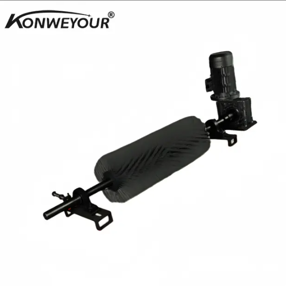 Nettoyeur de bande convoyeuse à brosse motorisée