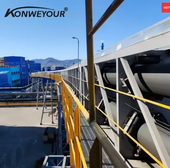 Conveyeur à bande tubulaire fermé